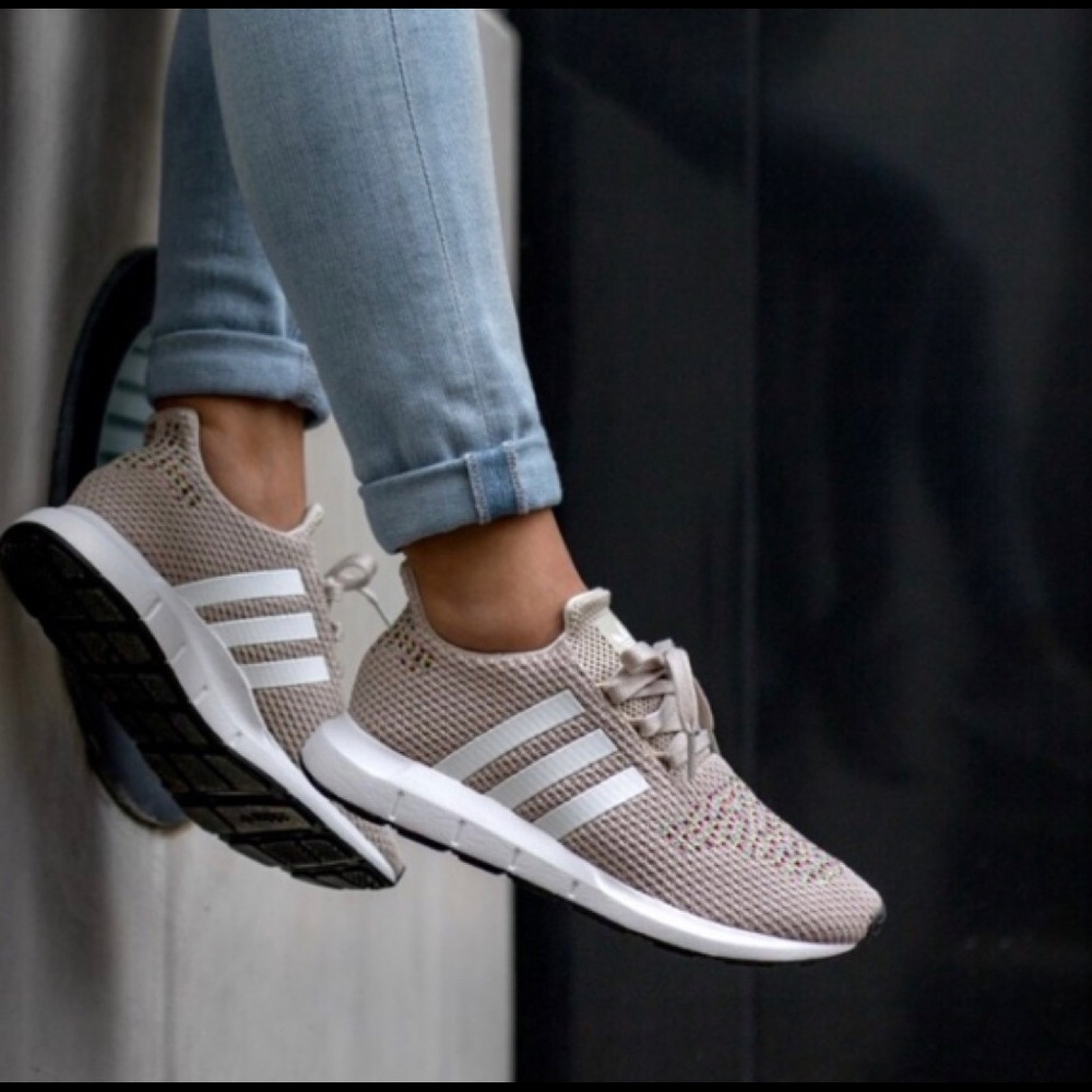 Adidas Originals Swift Run Sneaker